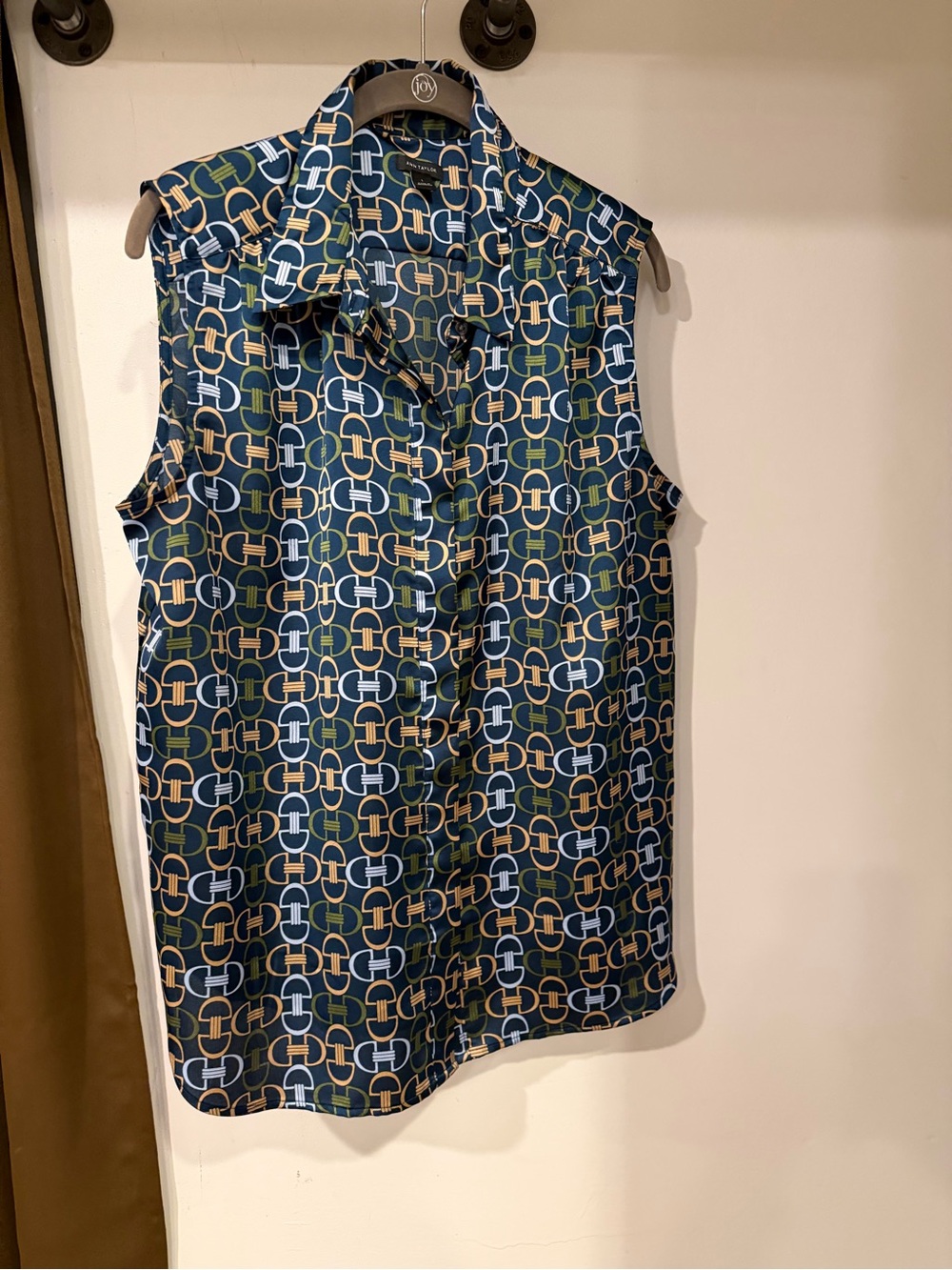 NWOT Ann Taylor Chain-Link Sleeveless Blouse L